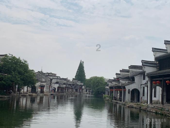 拥堵的停车场